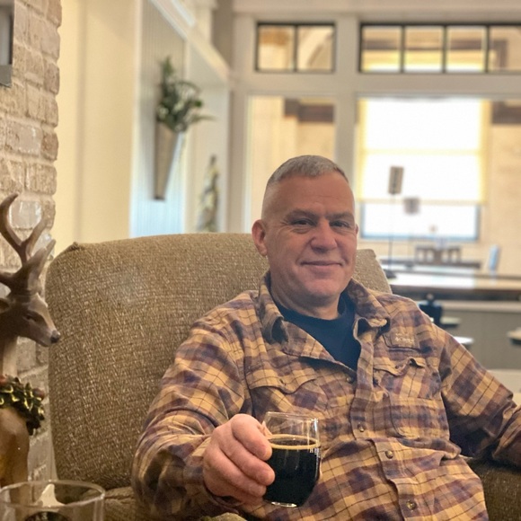 Meet your Posher, Kevin - Picture 1 of 1